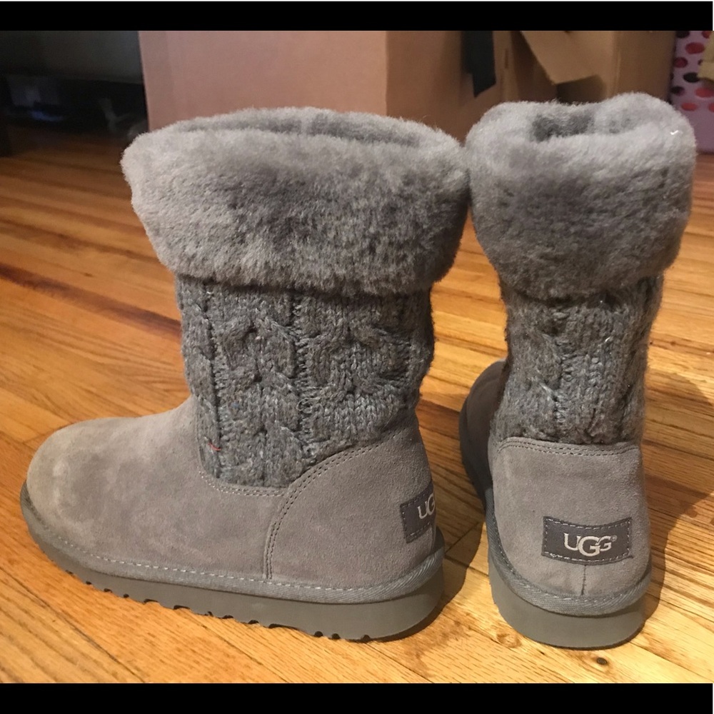 UGGs Girls Sz 4 Grey